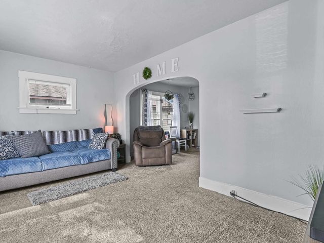 2015 E Nora Ave, Spokane, WA 99207