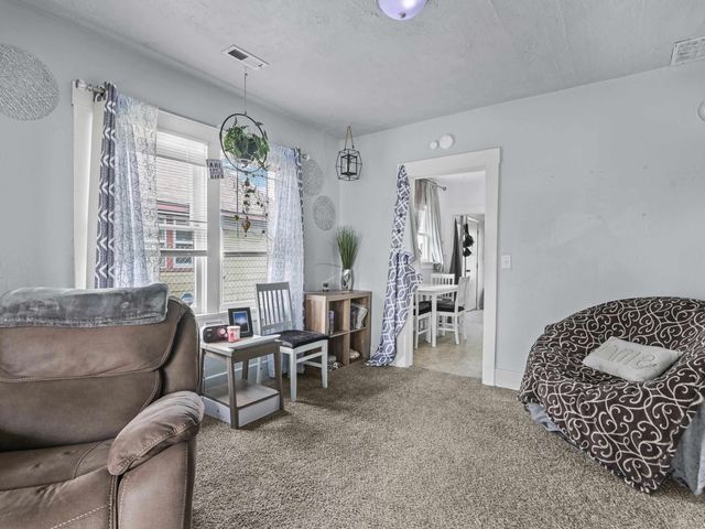 2015 E Nora Ave, Spokane, WA 99207