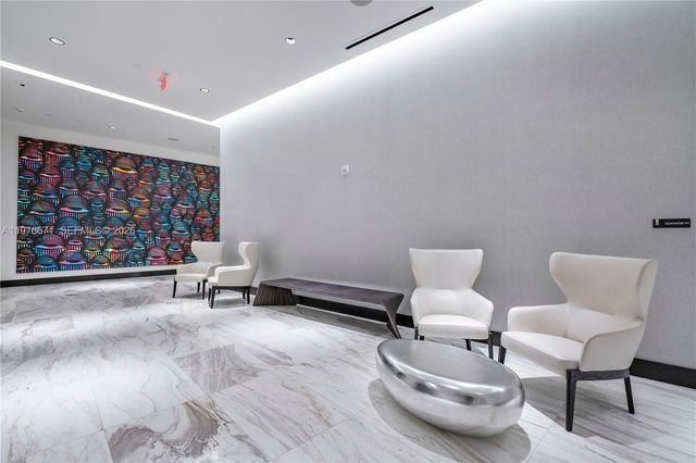 851 NE 1st Ave 3203, Miami, FL 33132