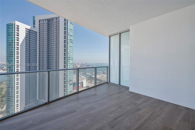 851 NE 1st Ave 3203, Miami, FL 33132