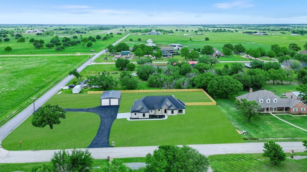 25 Peartree Lane, Collinsville, TX 76233