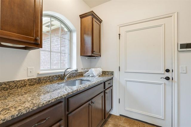 10228 Bald Cypress Drive, Oklahoma City, OK 73120