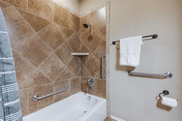10228 Bald Cypress Drive, Oklahoma City, OK 73120