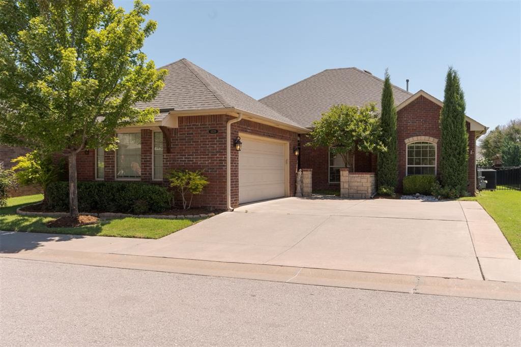 10228 Bald Cypress Drive, Oklahoma City, OK 73120