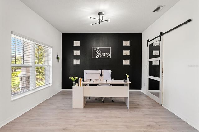 5945 NEWBERRY PINES AVENUE, Wesley Chapel, FL 33545