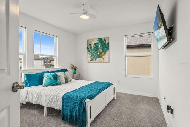 5945 NEWBERRY PINES AVENUE, Wesley Chapel, FL 33545