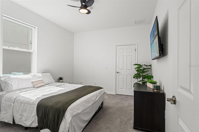 5945 NEWBERRY PINES AVENUE, Wesley Chapel, FL 33545