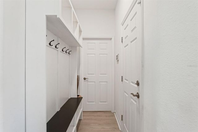 5945 NEWBERRY PINES AVENUE, Wesley Chapel, FL 33545