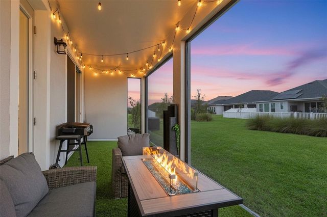 5945 NEWBERRY PINES AVENUE, Wesley Chapel, FL 33545