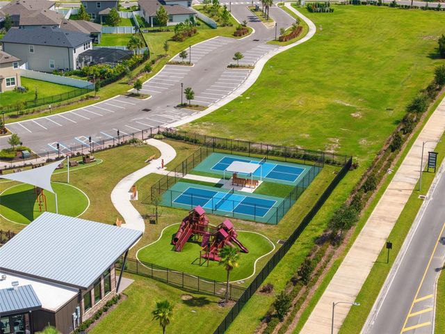 5945 NEWBERRY PINES AVENUE, Wesley Chapel, FL 33545