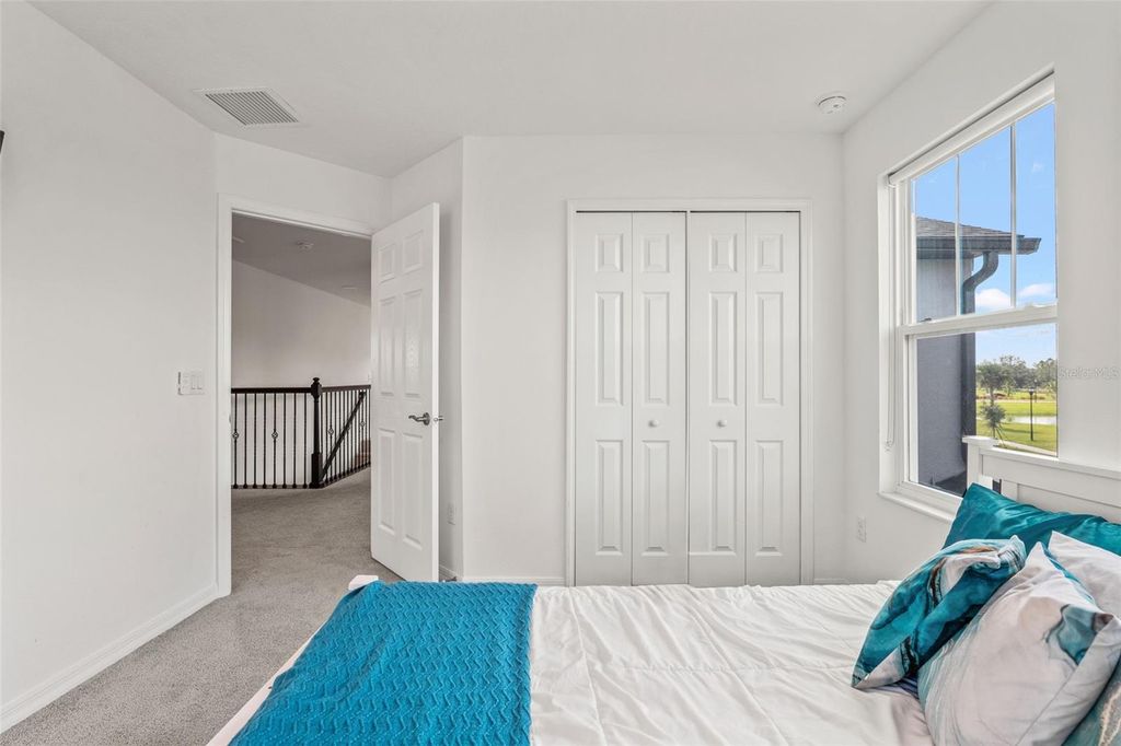 Image 36 of property listing at 5945 NEWBERRY PINES AVENUE, Wesley Chapel, FL 33545