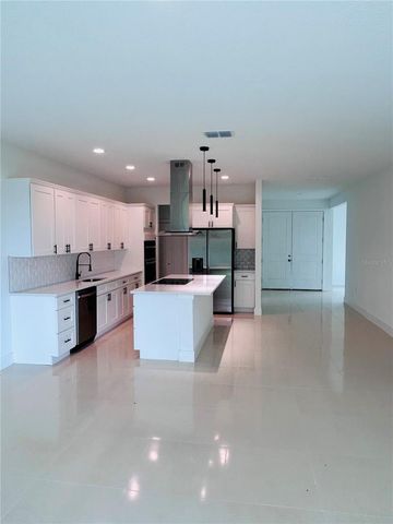 239 GREENBRIER AVENUE NW, Palm Bay, FL 32907