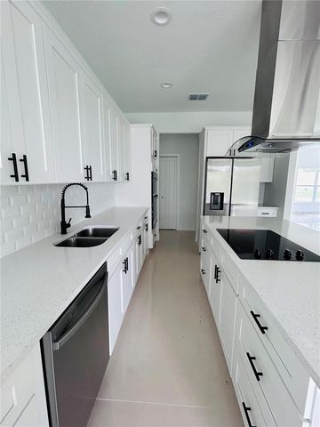 239 GREENBRIER AVENUE NW, Palm Bay, FL 32907