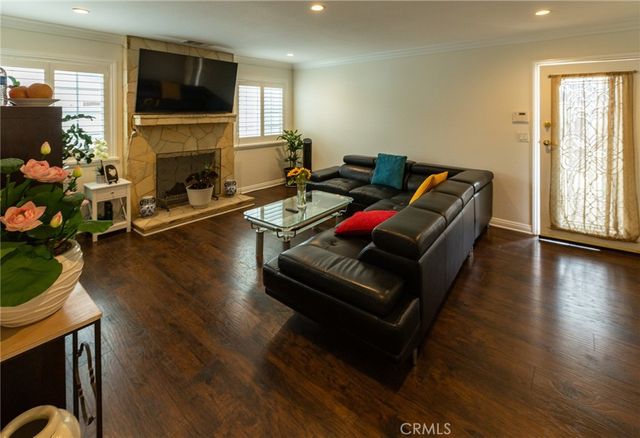 821 S Corta, Santa Ana, CA 92704