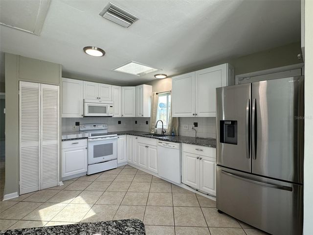 835 CONREID DRIVE NE, Port Charlotte, FL 33952
