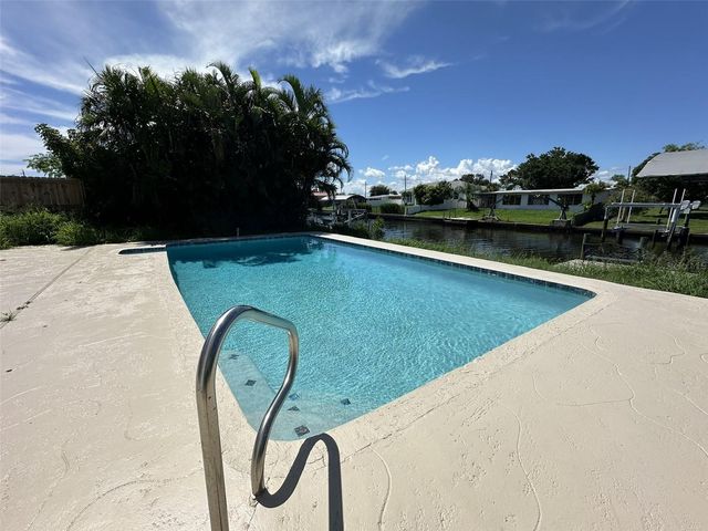 835 CONREID DRIVE NE, Port Charlotte, FL 33952