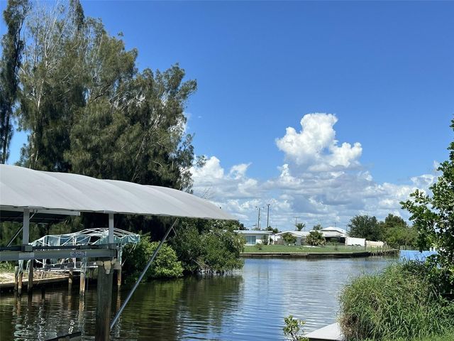 835 CONREID DRIVE NE, Port Charlotte, FL 33952