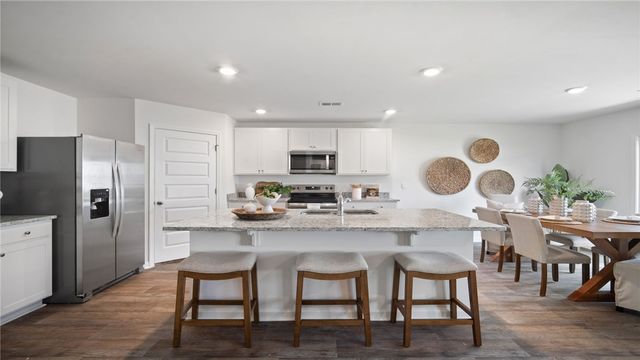 110 Laguna Way, Brunswick, GA 31525