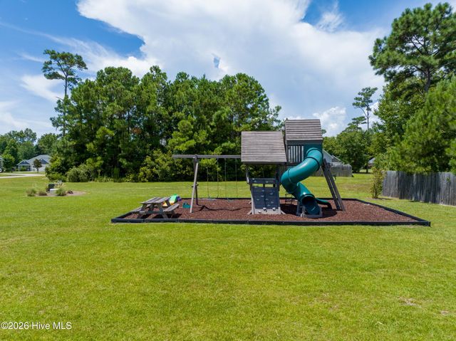 286 Marsh Haven Drive, Sneads Ferry, NC 28460