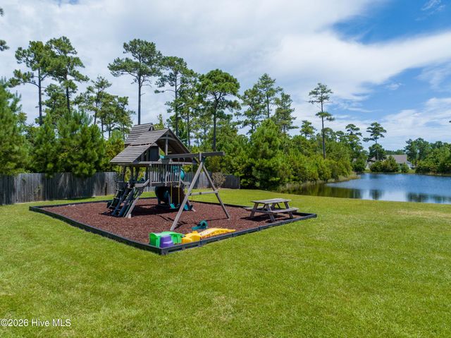 286 Marsh Haven Drive, Sneads Ferry, NC 28460