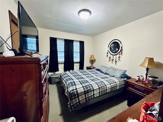 207 S Main Street, Louisiana, MO 63353