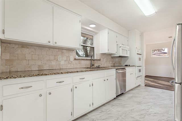 6908 Wake Forrest Drive, Dallas, TX 75214