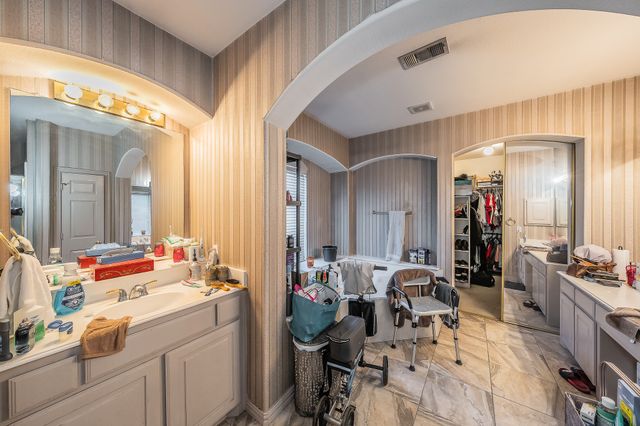 716 Peco Street, Lantana, TX 76226