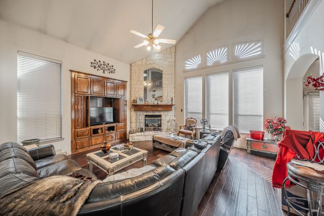 716 Peco Street, Lantana, TX 76226