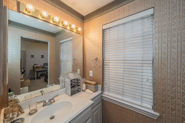 716 Peco Street, Lantana, TX 76226