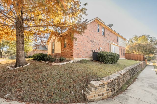 716 Peco Street, Lantana, TX 76226