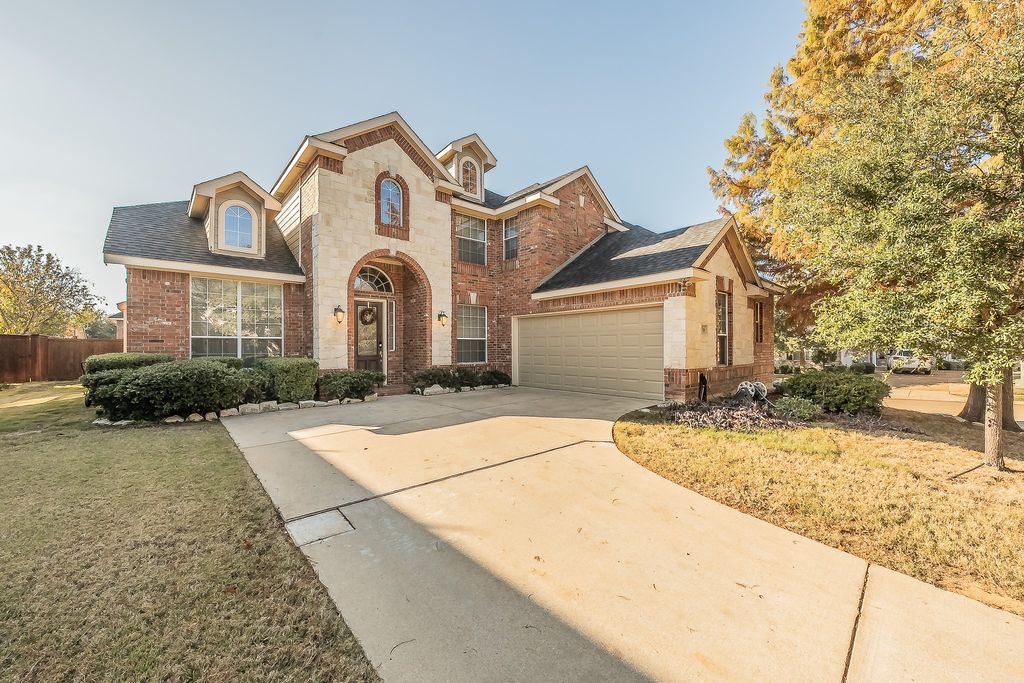 716 Peco Street, Lantana, TX 76226