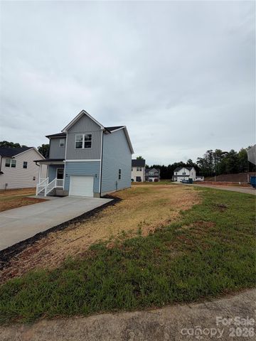 1155 Summerhill Street SW, Lenoir, NC 28645