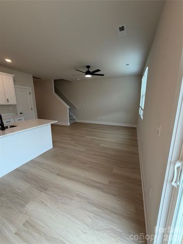 1155 Summerhill Street SW, Lenoir, NC 28645