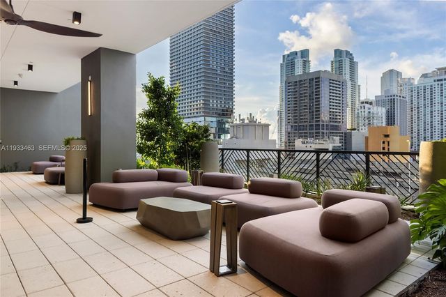159 NE 6th Street 4010, Miami, FL 33132