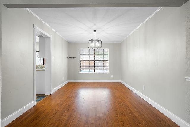 1917 E Collins Boulevard, Richardson, TX 75081