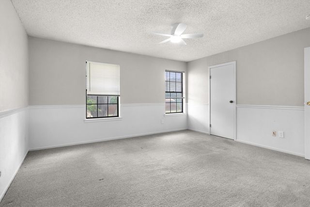 1917 E Collins Boulevard, Richardson, TX 75081
