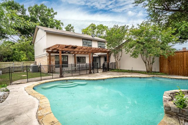 1917 E Collins Boulevard, Richardson, TX 75081