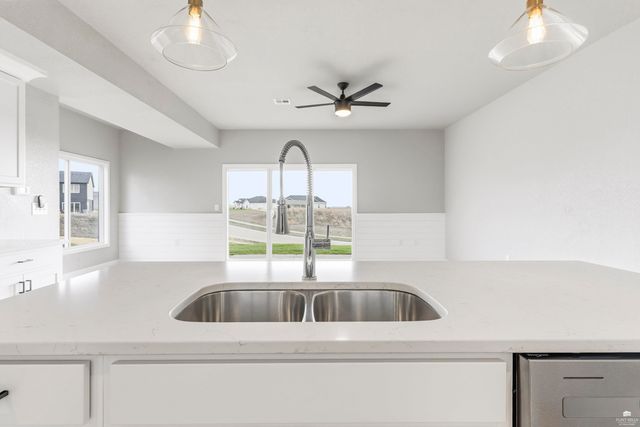 5627 Goheen Drive, Manhattan, KS 66503
