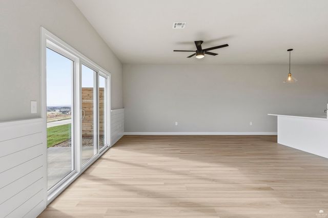 5627 Goheen Drive, Manhattan, KS 66503