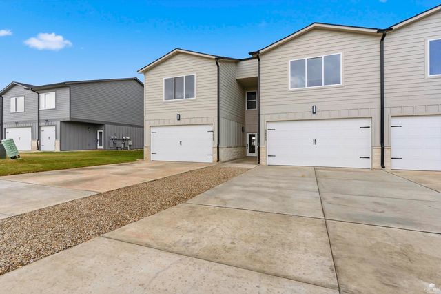 5627 Goheen Drive, Manhattan, KS 66503