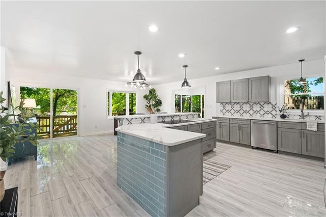 297 Sunset Boulevard, Lexington, NC 27292