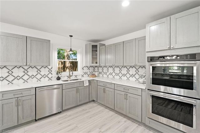297 Sunset Boulevard, Lexington, NC 27292