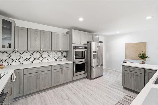 297 Sunset Boulevard, Lexington, NC 27292