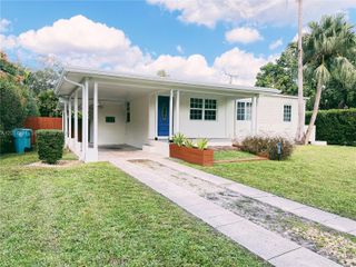 1075 NE 120th St, Biscayne Park, FL 33161