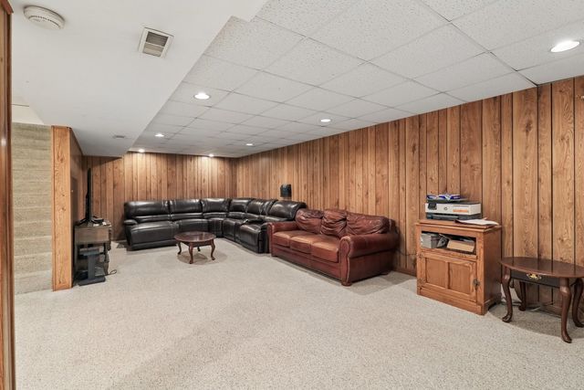 953 N East Street, Marengo, IL 60152
