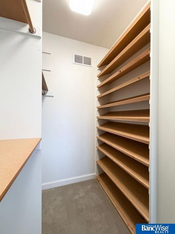 7242 S 96th Court, Lincoln, NE 68526