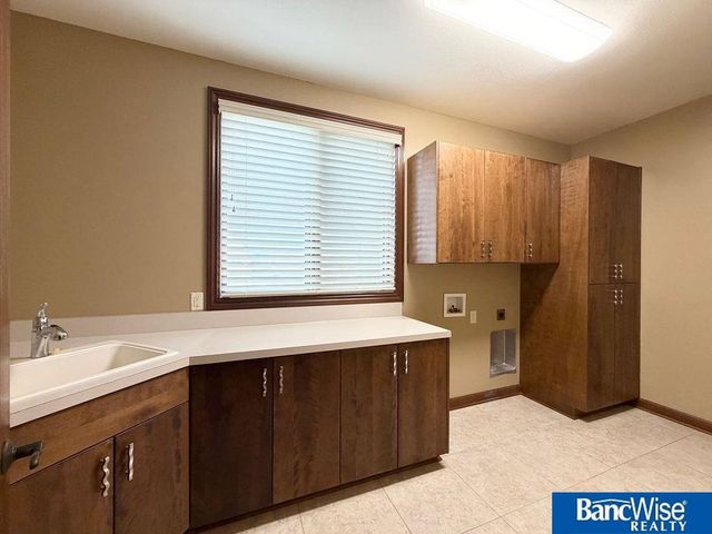 7242 S 96th Court, Lincoln, NE 68526