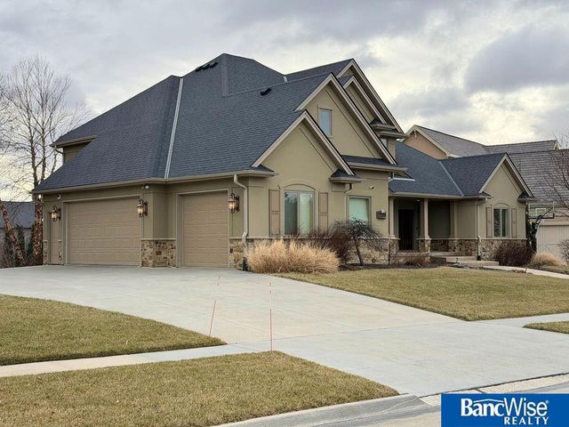 7242 S 96th Court, Lincoln, NE 68526