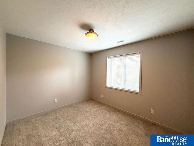 7242 S 96th Court, Lincoln, NE 68526