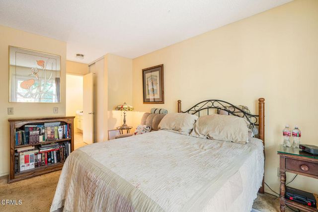 6909 Pala Mesa Drive, Oak Park, CA 91377